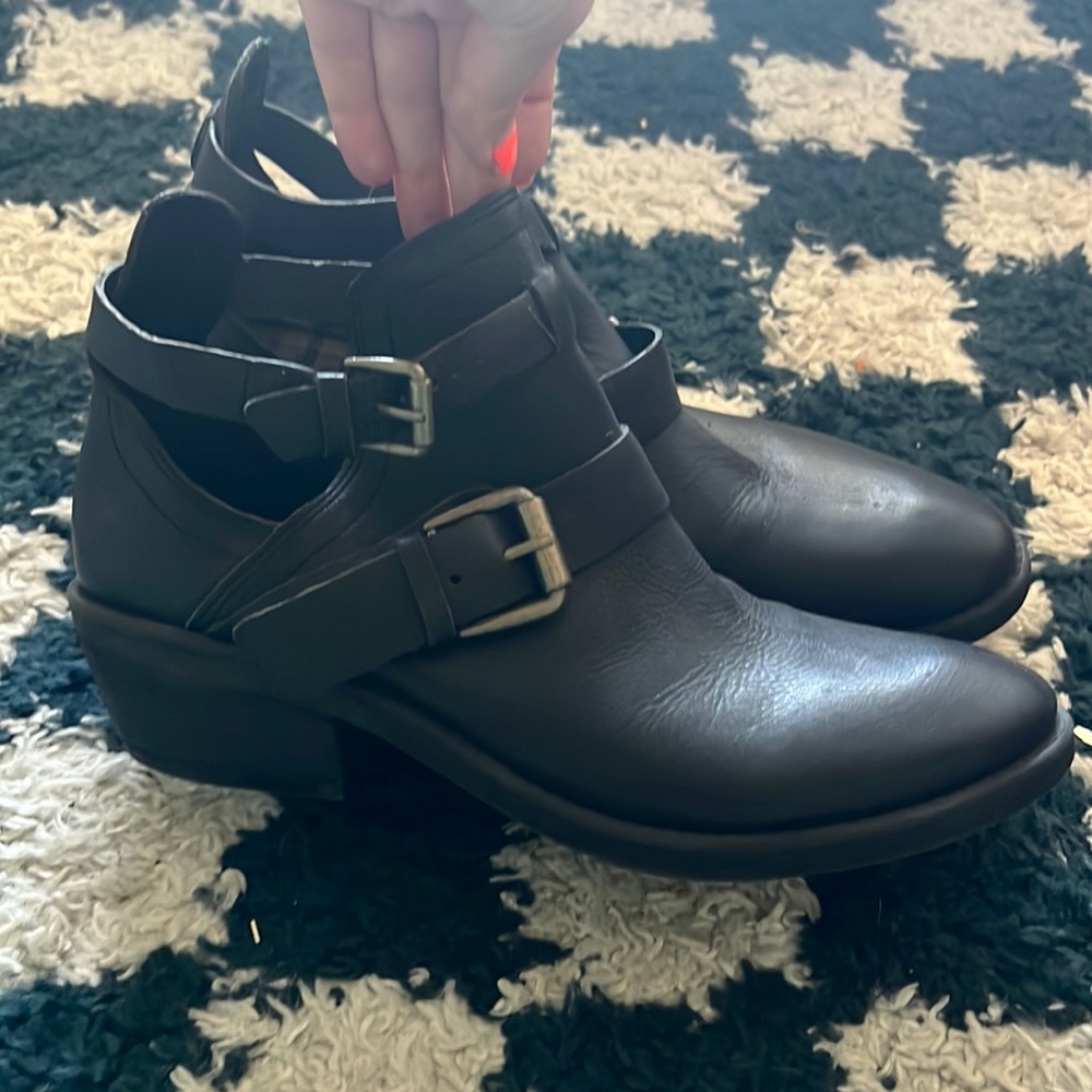 New Lucky Brand leather ankle booties